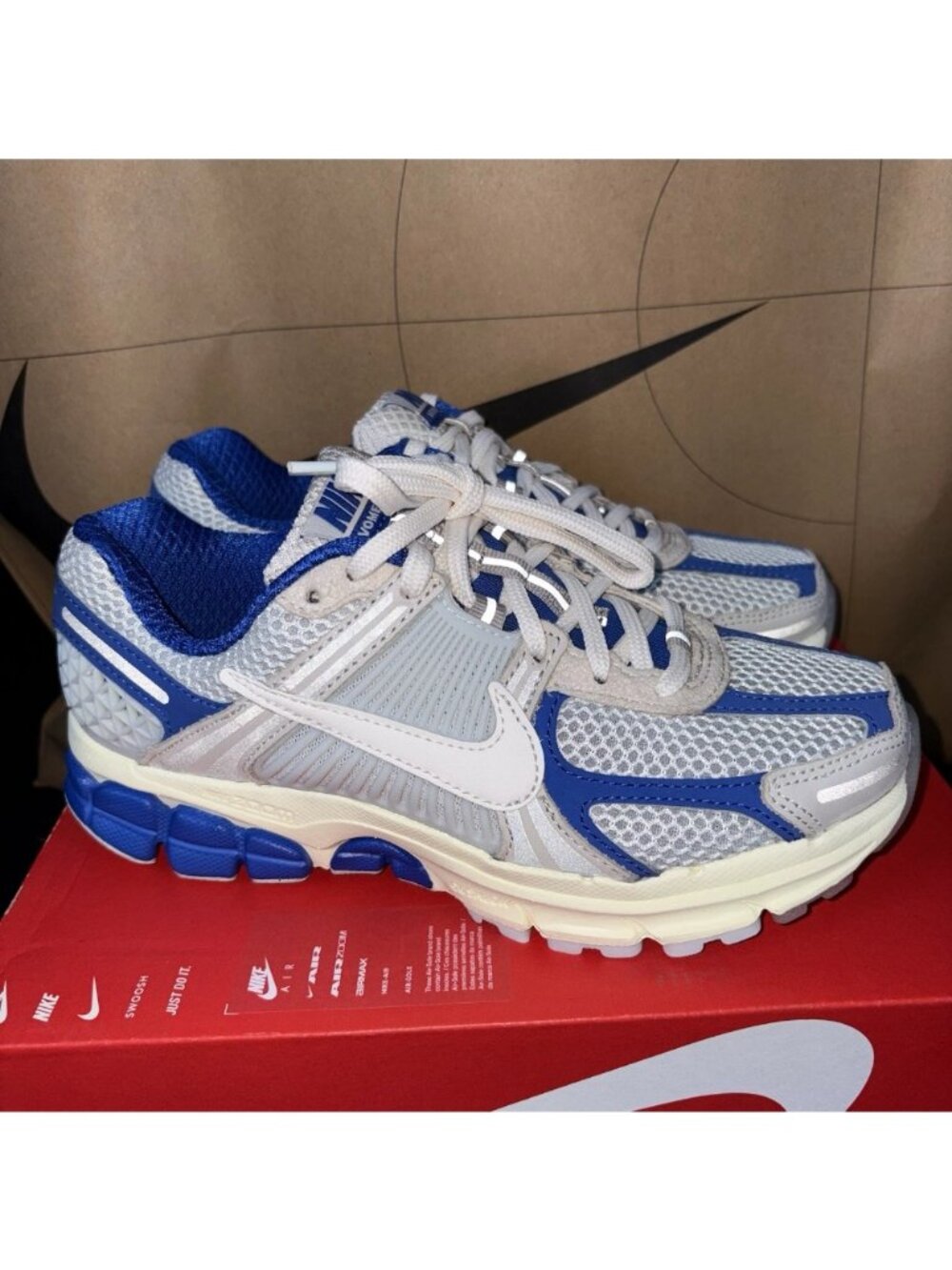 NEW Nike Zoom Vomero 5 Coconut Milk Royal Blue IB4368-480 Women Size 6.5